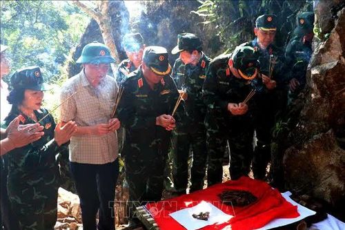 Không để đồng đội nằm lại phía sau