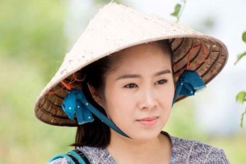 'Chị hai quốc dân' từng bị phản đối khi tái hôn với chàng trai kém 7 tuổi, nay cuộc sống hạnh phúc viên mãn