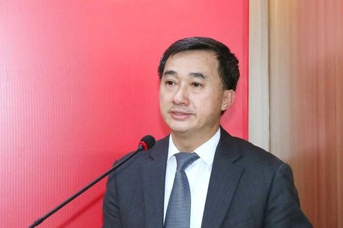 Tạm đình chỉ công tác Thứ trưởng Trần Văn Thuấn