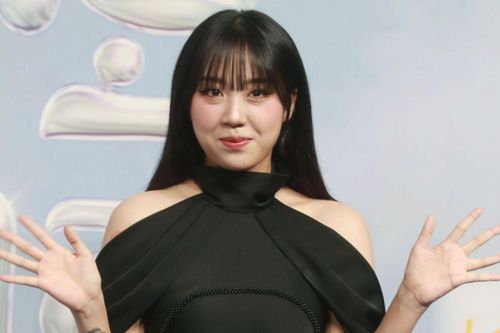 Lee Young Ji có hành động thiết thực cho người dân chịu ảnh hưởng bởi mưa lũ tại Hàn Quốc