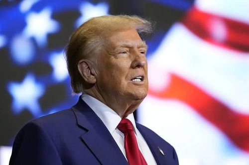 Tỷ lệ ủng hộ ông Trump giảm xuống mức thấp kỷ lục