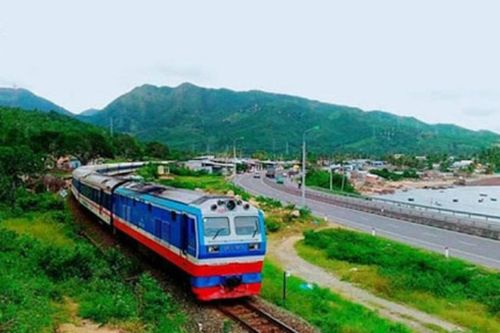 Đường sắt giảm sâu giá vé, nhiều chặng miền Trung từ 181.000 đồng