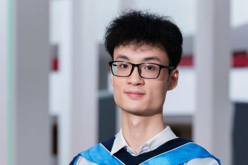 Nam thủ khoa ngành Marketing ĐH Kinh tế Quốc dân chia sẻ bí quyết chinh phục GPA ở mức tuyệt đối