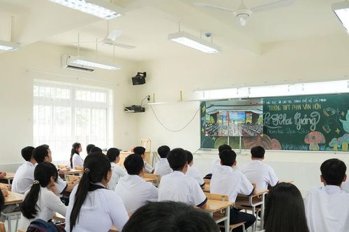 TP. Hồ Chí Minh: Bảo đảm điều kiện học tập cho học sinh trong năm học mới