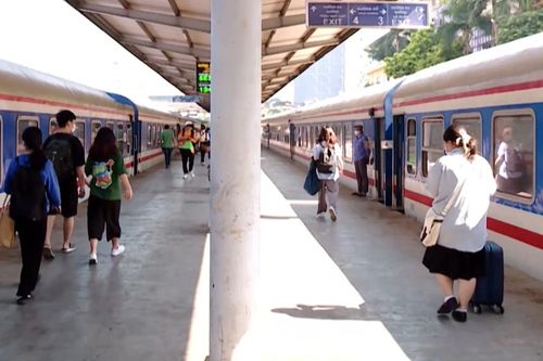 Đường sắt giảm sâu giá vé nhiều chặng đi miền Trung