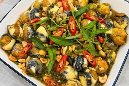 Trứng cút lộn xào me - món ngon dễ làm cho ngày cuối tuần