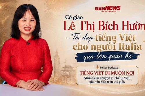 Cô giáo dạy tiếng Việt cho người Italy qua làn quan họ