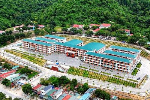 Trường Phổ thông nội trú Tiểu học và Trung học cơ sở PETROVIETNAM - Phong Thổ chính thức đi vào hoạt động
