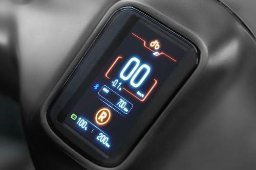 Xe máy điện sang xịn đi 200km/lần sạc, chế độ siêu tốc 15 phút đi cả ngày, giá rẻ 29,9 triệu đồng