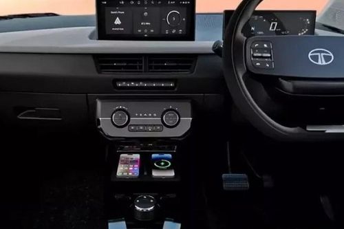 Cạnh tranh Hyundai Grand i10, hatchback giá chỉ 125 triệu đồng thiết kế ấn tượng, trang bị camera 360 độ