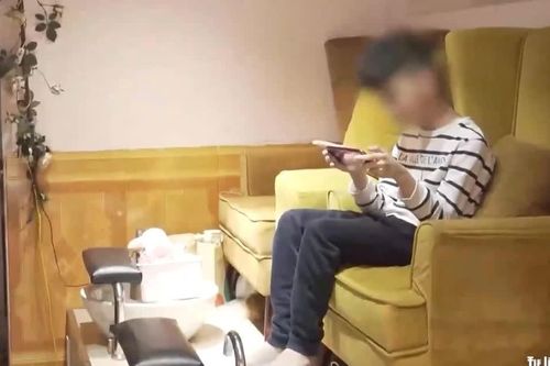 Khuyến cáo tăng cường kiểm soát trẻ sử dụng mạng xã hội