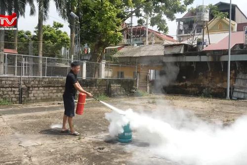 Nâng cao ý thức phòng cháy, giữ bình yên mỗi phiên chợ