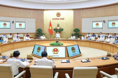 Chính phủ yêu cầu quyết liệt thúc đẩy tăng trưởng, tăng tốc giải ngân đầu tư công