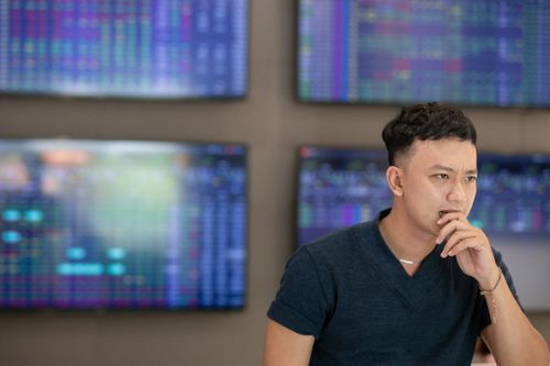 VN-Index đứng trước cơ hội vượt 1.900 điểm