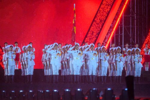 Khoảnh khắc độc nhất không có ở kịch bản concert 'Tổ quốc trong tim'