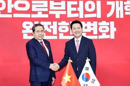 Chủ tịch Quốc hội Trần Thanh Mẫn tiếp Chủ tịch Đảng Sức mạnh Quốc dân Jang Dong Hyeok