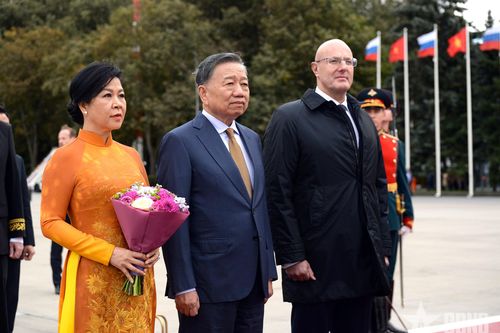 Tổng Bí thư, Chủ tịch nước Tô Lâm và phu nhân bắt đầu thăm cấp Nhà nước Liên bang Nga