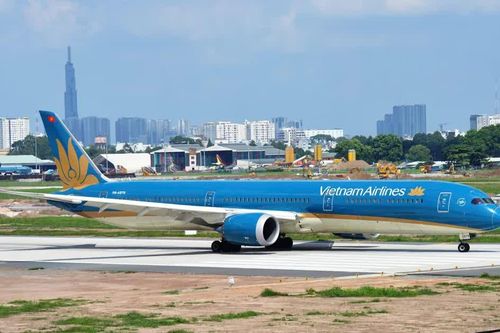 Vietnam Airlines điều chỉnh lịch bay đến, đi từ Jakarta do tro bụi núi lửa
