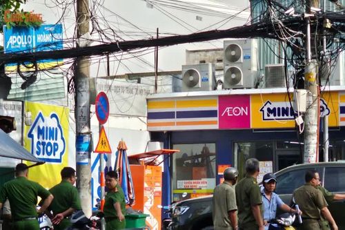 Cháy khách sạn ở TP HCM, đôi khách nam nữ tử vong