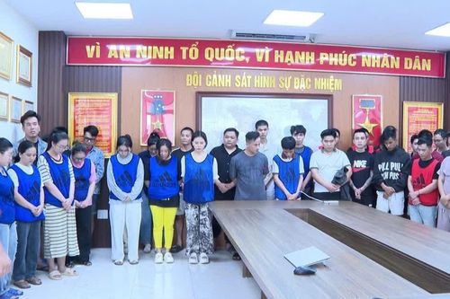 Bắt ổ nhóm chuyên lừa phụ nữ Việt có điều kiện