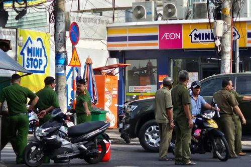 Cháy khách sạn ở TPHCM, hai khách thuê phòng tử vong