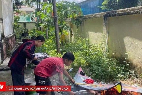 Nam sinh thoát chết khi diều vướng đường dây điện