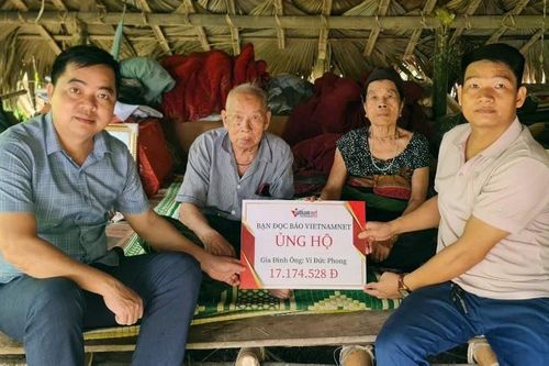 Ông Vi Đức Phong được hỗ trợ kinh phí xây dựng nhà mới