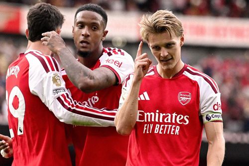 Arsenal hạ Chelsea: Pháo thủ quá mạnh với Xabi Alonso