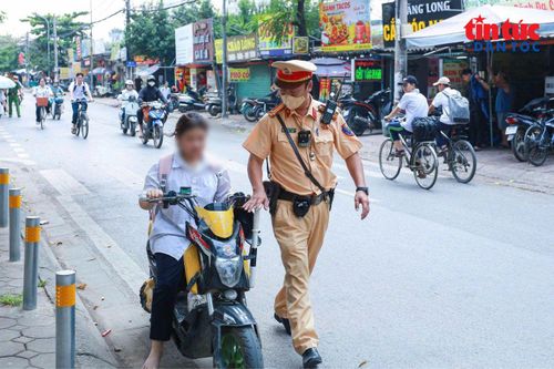 Hà Nội siết kiểm tra học sinh vi phạm giao thông đầu năm học