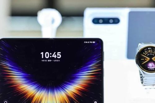 Huawei ra mắt mẫu điện thoại thông minh gập ba