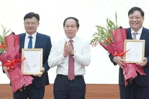 Chủ tịch UBND tỉnh Đồng Tháp, Giám đốc Công an TP Huế làm Phó tổng Thanh tra Chính phủ