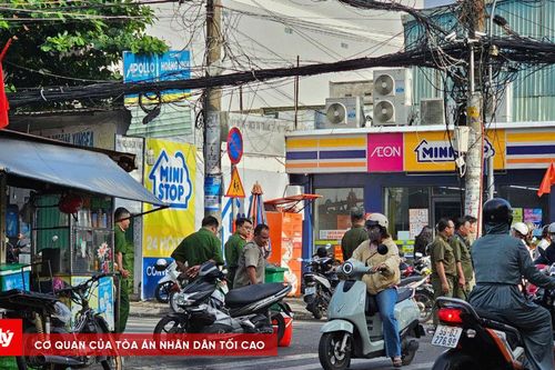Cháy khách sạn ở TP.HCM, nhiều người thương vong
