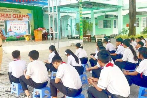 Gần 2.000 học sinh được tuyên truyền an toàn giao thông