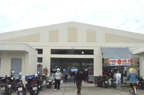 Phường Hải Vân khai trương chợ Hòa Hiệp