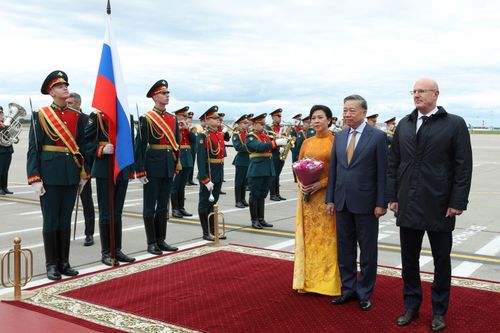 Tổng Bí thư, Chủ tịch nước Tô Lâm cùng phu nhân bắt đầu thăm cấp Nhà nước Liên bang Nga