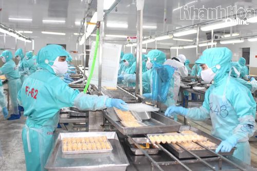 Ký kết thực hiện thỏa ước vì quyền lợi của người lao động