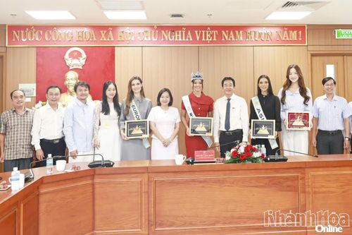 Lãnh đạo tỉnh Khánh Hòa gặp mặt Ban tổ chức Miss World 2026 và tân Hoa hậu Thế giới