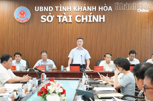 Chủ tịch UBND tỉnh Nguyễn Việt Hùng làm việc với Sở Tài chính