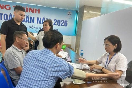 Đặt mục tiêu 100% người cao tuổi được bao phủ bảo hiểm y tế