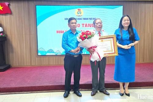 Tập trung đối thoại, bảo vệ quyền lợi chính đáng cho người lao động
