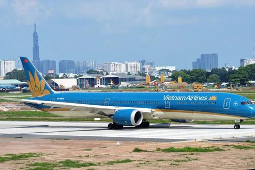 Vietnam Airlines xoay lịch, tăng chuyến giải tỏa khách sau sự cố tro bụi núi lửa Krakatau