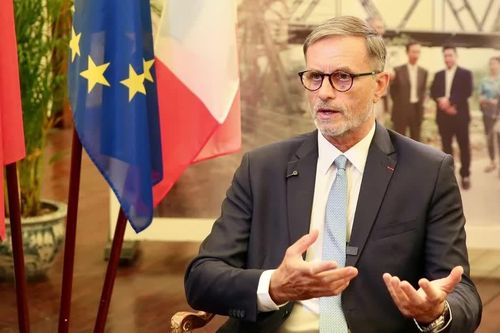 Đại sứ Olivier Brochet: Quan hệ Việt – Pháp có thể vượt ra ngoài khuôn khổ song phương