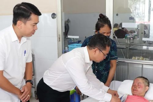 Nạn nhân vụ hỏa hoạn tại căn nhà buôn bán rau củ quả đã tạm ổn