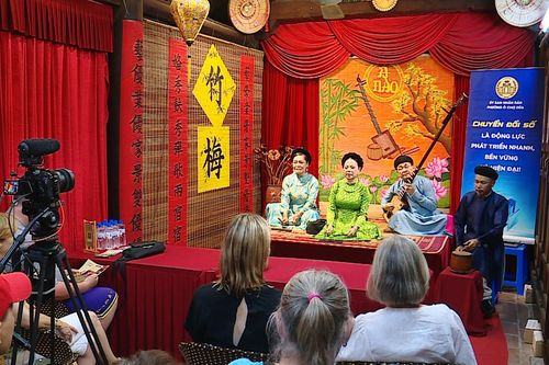 Mở cánh cửa số cho di sản