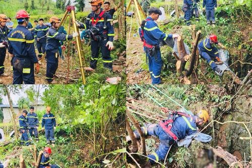 Gần 20 giờ cứu nạn, đưa thi thể người đàn ông rơi xuống hang sâu hơn 40m lên