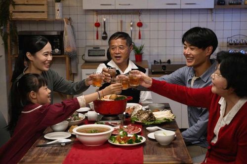 Có 3 điều cha mẹ tuổi xế chiều luôn mong nhưng ngại nói với con: Điều cuối cùng khiến nhiều người chạnh lòng