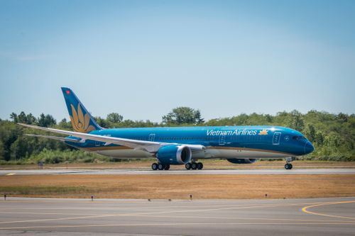 Vietnam Airlines đổi lịch loạt chuyến bay hôm nay vì tro bụi núi lửa Indonesia
