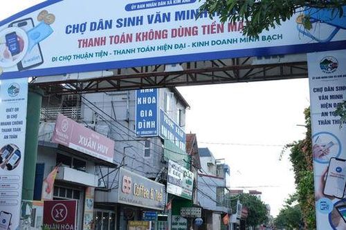 Kim Anh đẩy mạnh xây dựng chợ, tuyến đường kinh doanh không dùng tiền mặt