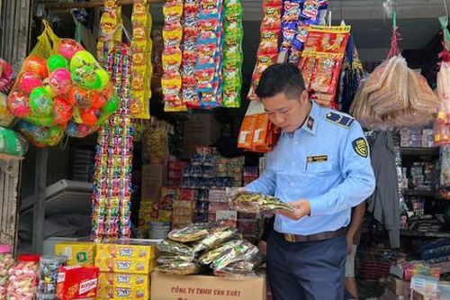 Hà Nội kiểm tra, xử lý hơn 6000 vụ buôn lậu, hàng giả trong 8 tháng