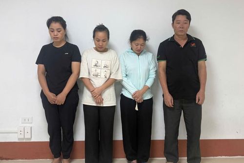 Tạm giữ khẩn cấp 4 đối tượng mua bán số lô đề bằng điện thoại di động